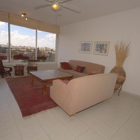 Kfar Saba View Apartment Habitación foto
